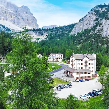Al Sasso Di Stria Andraz