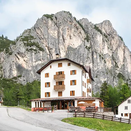 Al Sasso Di Stria Andraz