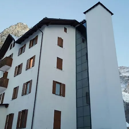 Отель Al Sasso Di Stria 2*