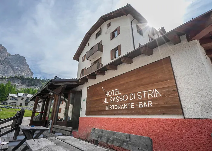 Al Sasso Di Stria 酒店 2*
