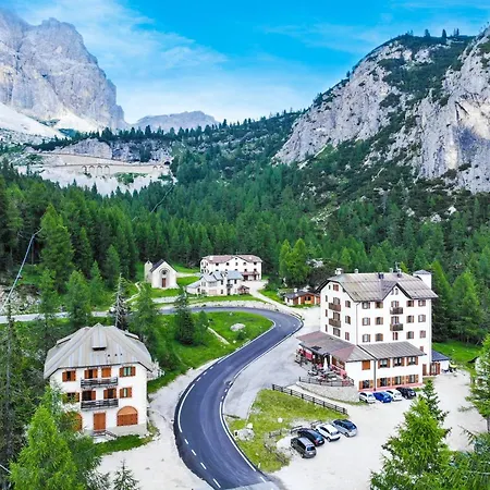 Al Sasso Di Stria Andraz