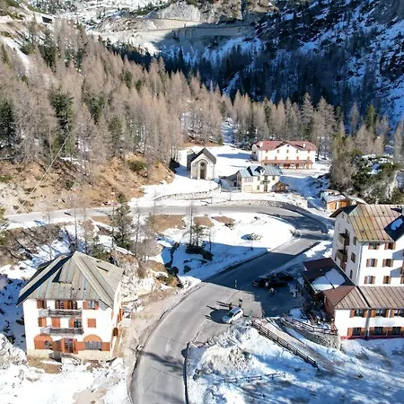 ホテル Al Sasso Di Stria