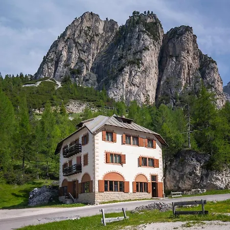 Al Sasso Di Stria 2*