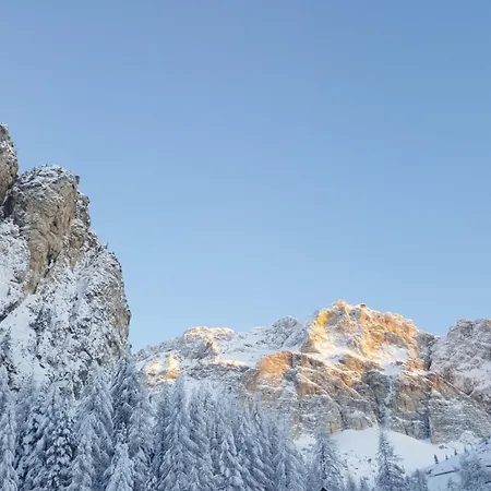Al Sasso Di Stria Szálloda Andraz